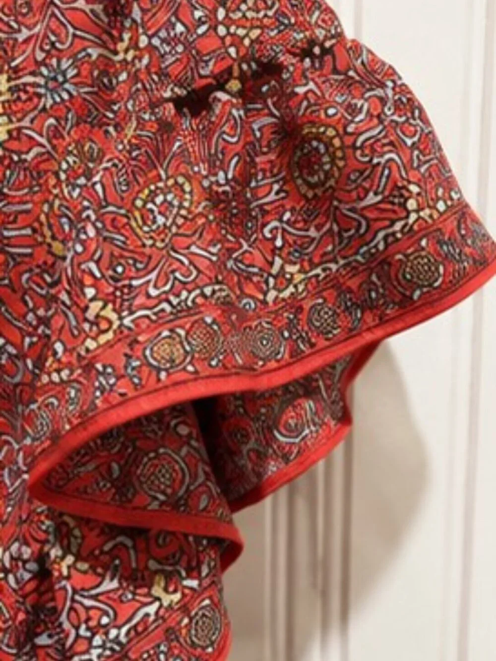 NWT Max Studio Coral Floral Medallion Print Flutter Sleeve Blouse Size Large - Picture 3 of 5